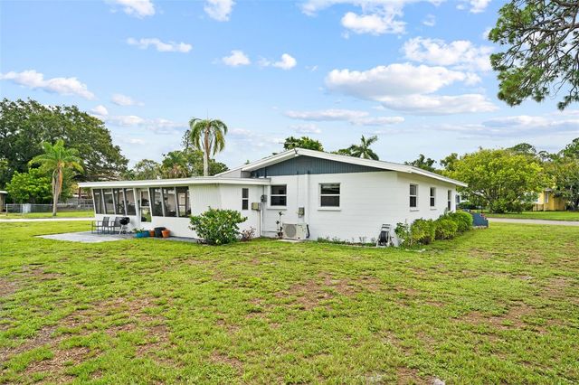 2237 2ND AVENUE E, Bradenton, FL 34208