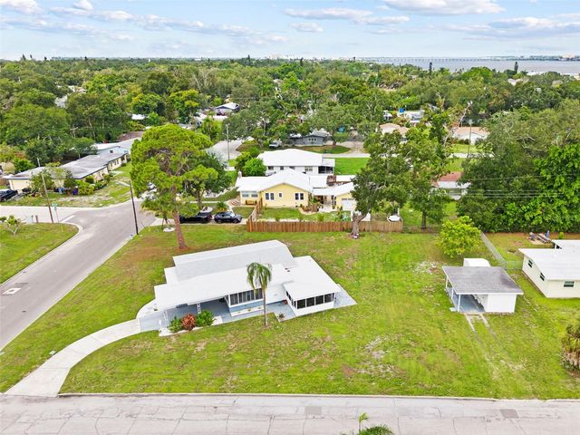 2237 2ND AVENUE E, Bradenton, FL 34208