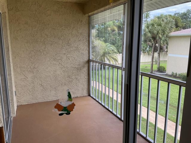 1550 SE Royal Green Circle, Port St. Lucie, FL 34952