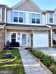 99 COMPOUND CIRCLE, Martinsburg, WV 25403