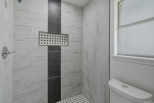 11911 Briarpath St, San Antonio, TX 78249