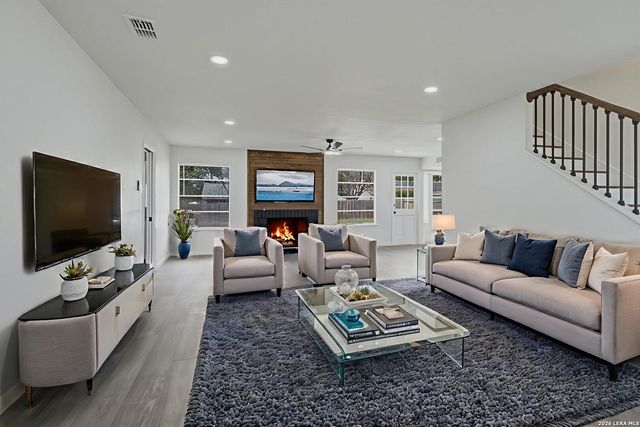 11911 Briarpath St, San Antonio, TX 78249