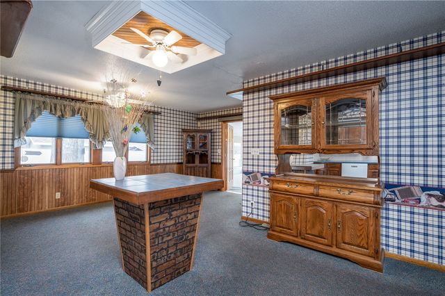 3500 Sunnydale Street NW, Cedar Rapids, IA 52405