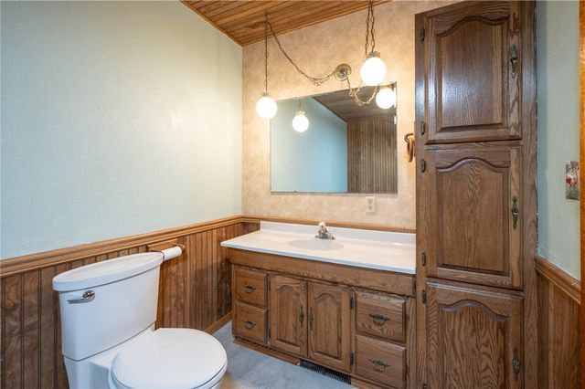 3500 Sunnydale Street NW, Cedar Rapids, IA 52405