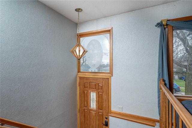 3500 Sunnydale Street NW, Cedar Rapids, IA 52405