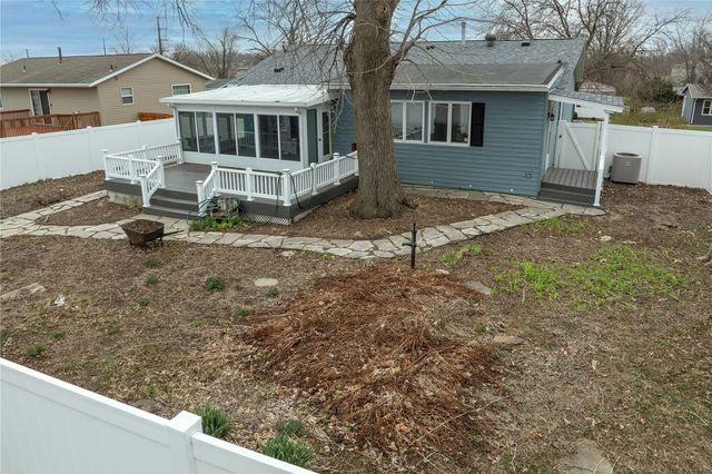 3500 Sunnydale Street NW, Cedar Rapids, IA 52405