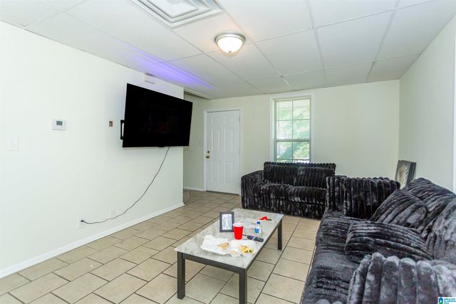 1723 N 8TH AVENUE, Bessemer, AL 35020