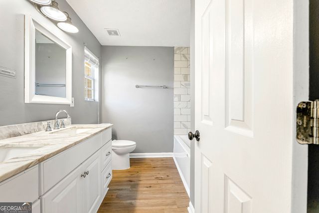 247 Marsh Glen Drive, Jonesboro, GA 30238