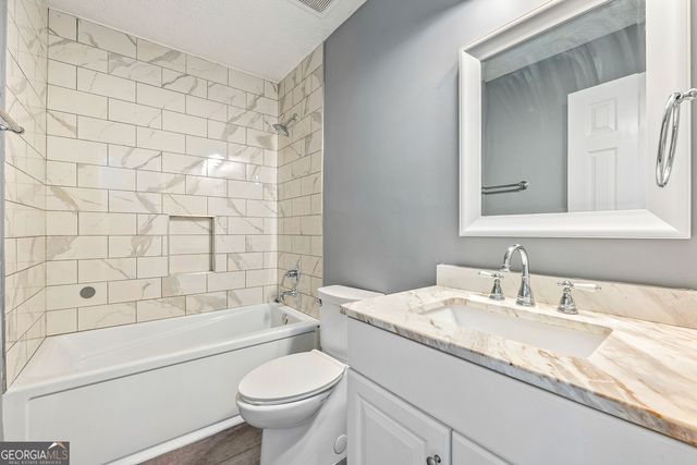 247 Marsh Glen Drive, Jonesboro, GA 30238