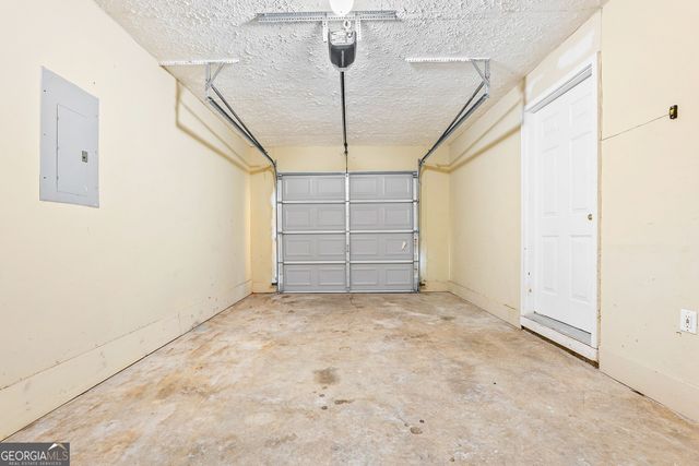 247 Marsh Glen Drive, Jonesboro, GA 30238