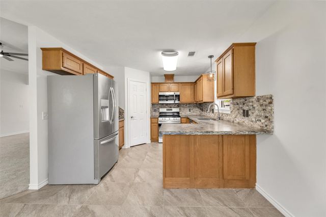 1306 Chesapeake CT, College Station, TX 77845
