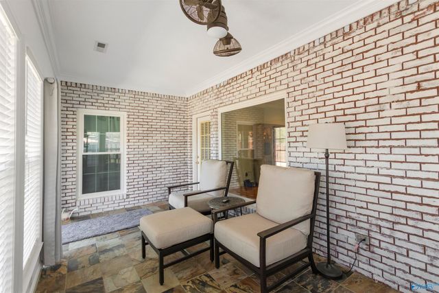 109 Canterbury Circle, Arab, AL 35016