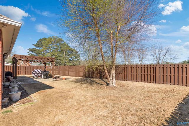 109 Canterbury Circle, Arab, AL 35016