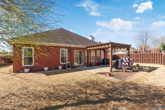 109 Canterbury Circle, Arab, AL 35016