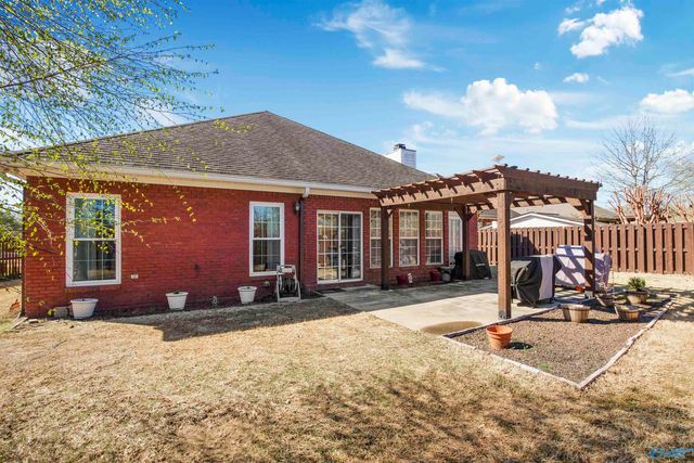 109 Canterbury Circle, Arab, AL 35016