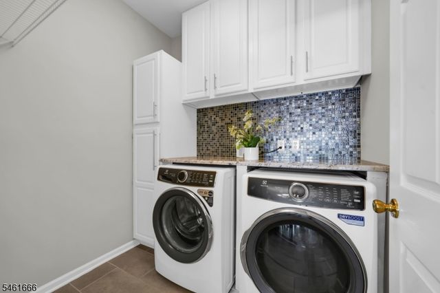 94 Cregar Rd, High Bridge Boro, NJ 08829