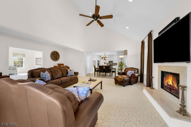 94 Cregar Rd, High Bridge Boro, NJ 08829