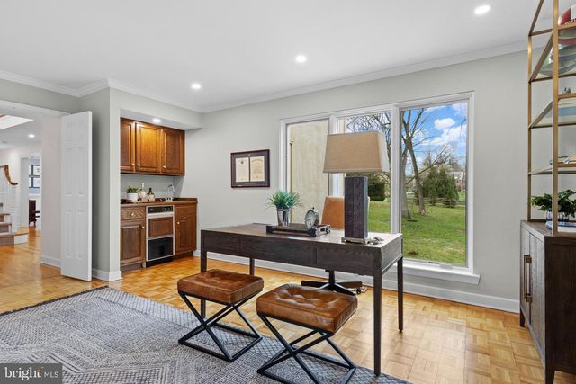 217 RAVENSCLIFF RD, Wayne, PA 19087