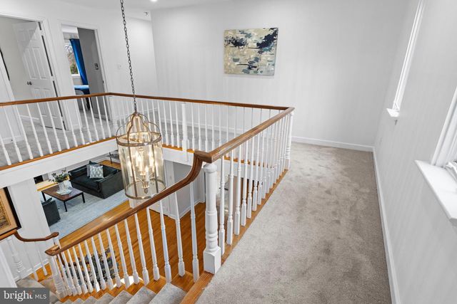 217 RAVENSCLIFF RD, Wayne, PA 19087