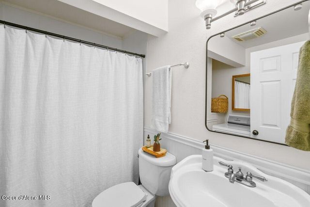 8205 N Ridgewood DR, APT 3, Hayden, ID 83835