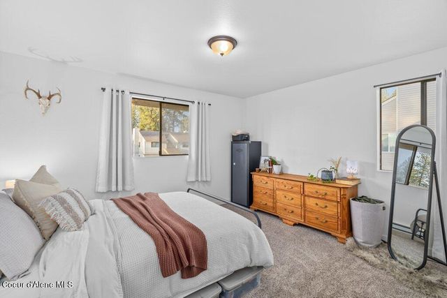 8205 N Ridgewood DR, APT 3, Hayden, ID 83835