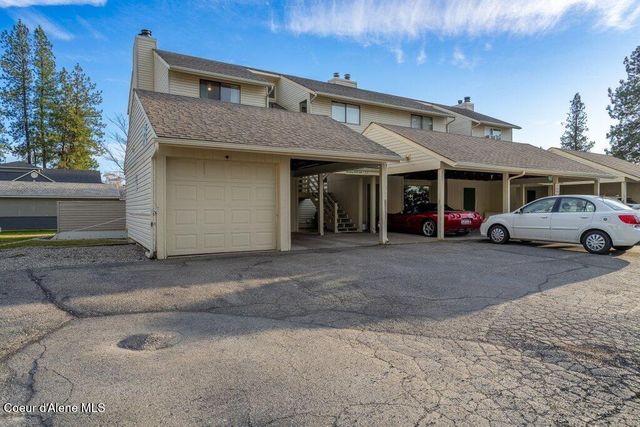 8205 N Ridgewood DR, APT 3, Hayden, ID 83835