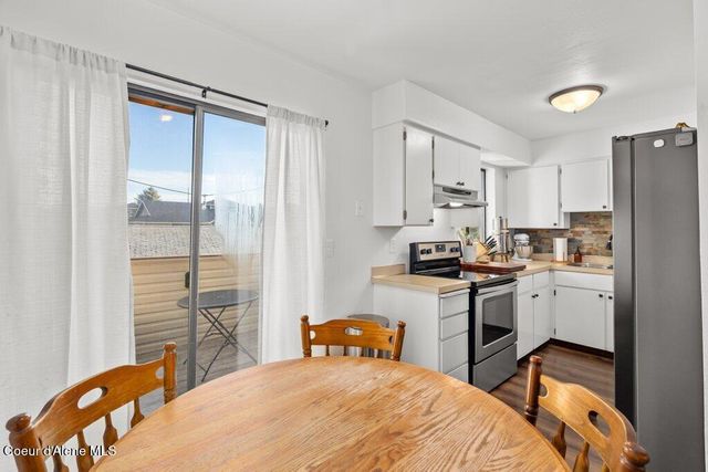 8205 N Ridgewood DR, APT 3, Hayden, ID 83835