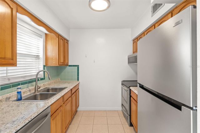 885 JAMES STREET, Dunedin, FL 34698