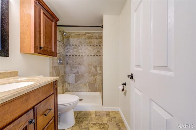 4 Vanguard Drive, St Peters, MO 63376
