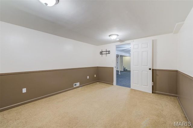 4 Vanguard Drive, St Peters, MO 63376
