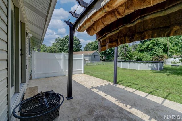 4 Vanguard Drive, St Peters, MO 63376