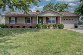 4 Vanguard Drive, St Peters, MO 63376