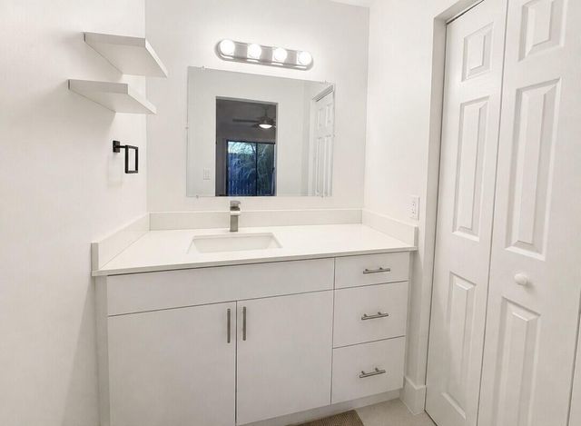 22274 PINEAPPLE WALK Drive 1, Boca Raton, FL 33433