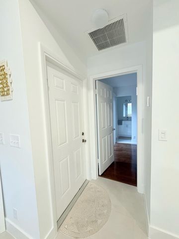 22274 PINEAPPLE WALK Drive 1, Boca Raton, FL 33433