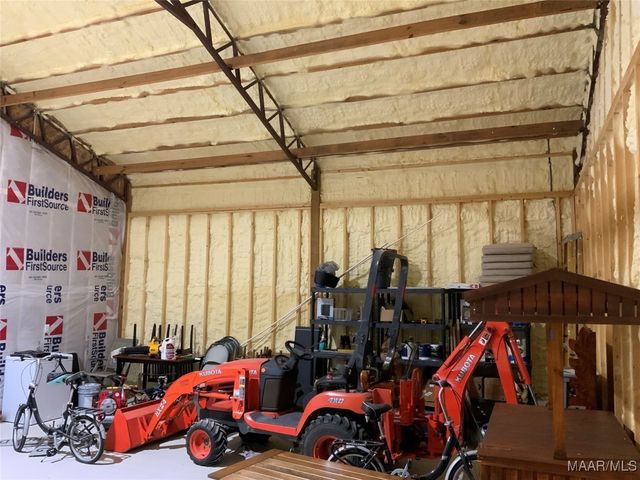 2420 County Rd 8 ., Tuskegee, AL 36083