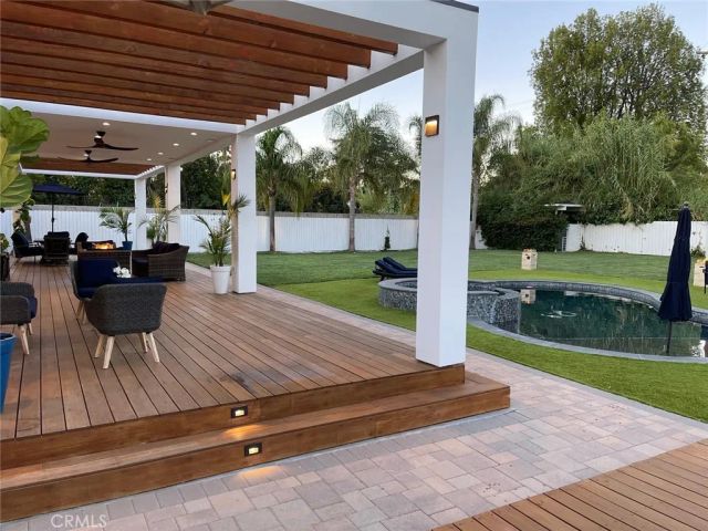 9150 Zelzah Avenue, Northridge, CA 91325
