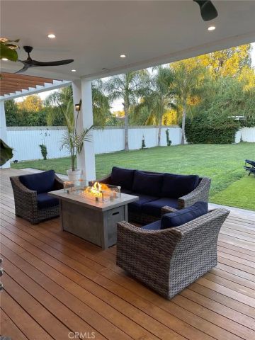 9150 Zelzah Avenue, Northridge, CA 91325