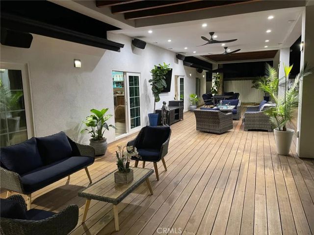 9150 Zelzah Avenue, Northridge, CA 91325
