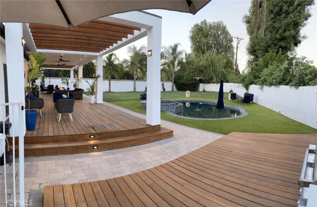 9150 Zelzah Avenue, Northridge, CA 91325