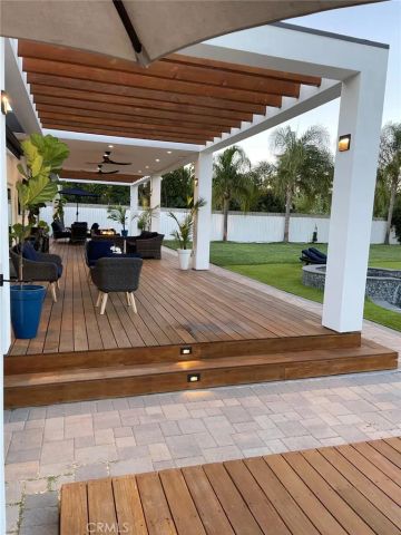 9150 Zelzah Avenue, Northridge, CA 91325