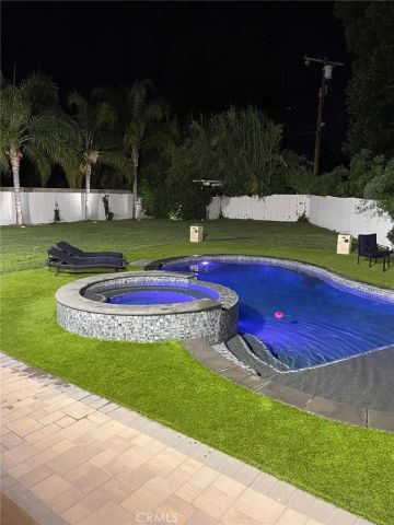 9150 Zelzah Avenue, Northridge, CA 91325