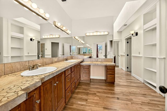 240 Mina Lane, Grants Pass, OR 97526