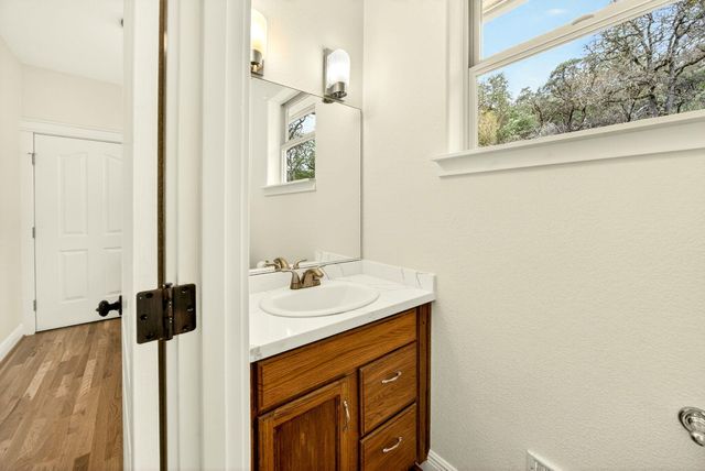 240 Mina Lane, Grants Pass, OR 97526