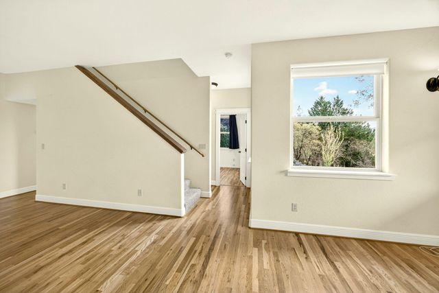 240 Mina Lane, Grants Pass, OR 97526