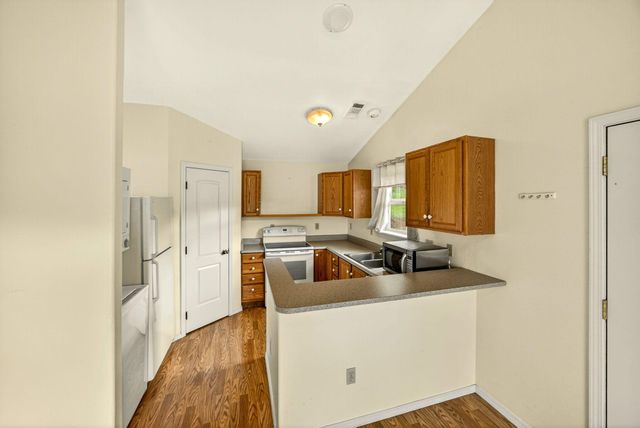 240 Mina Lane, Grants Pass, OR 97526