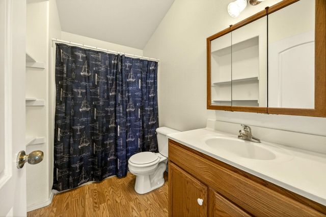 240 Mina Lane, Grants Pass, OR 97526