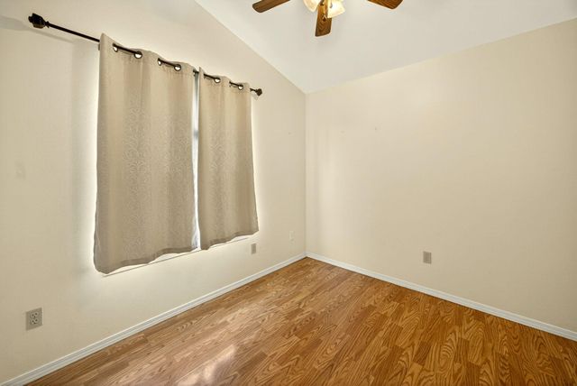 240 Mina Lane, Grants Pass, OR 97526