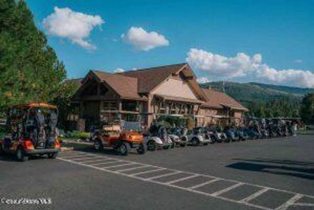 51 Sand Trap Ln, Blanchard, ID 83804