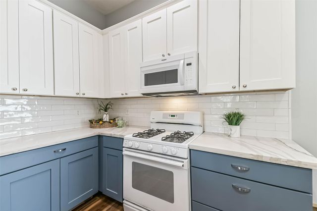 15027 Winding Black Cherry Lane, Cypress, TX 77433