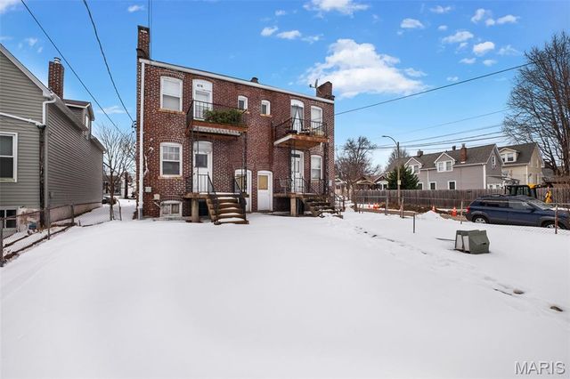 4763 Goethe Avenue, St Louis, MO 63116